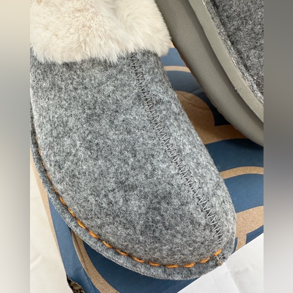 New! Clarks grey wool slippers size 8 - Picture 4 of 9
